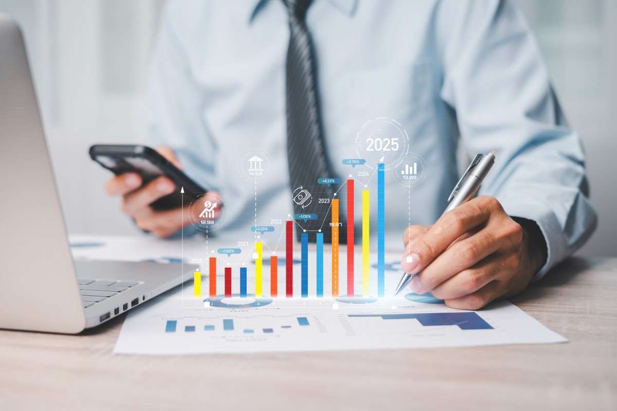 Ad Spending Benchmarks: Q1 2025